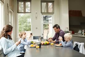 cell phone and dinners